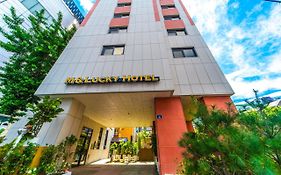 Mnlucky Hotel
